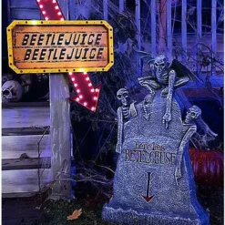 Light-Up LED Hanging Marquee Beetlejuice Sign -Creepy Decor Store 01489236 c